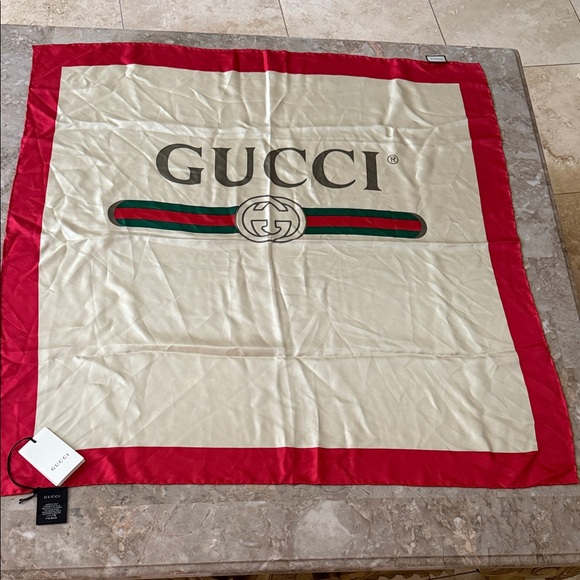 Gucci Red and Cream Logo Silk Scarf - Picture 1 of 7